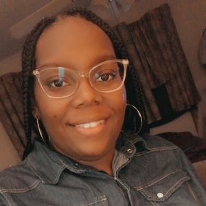 Meet your Posher, Alisha